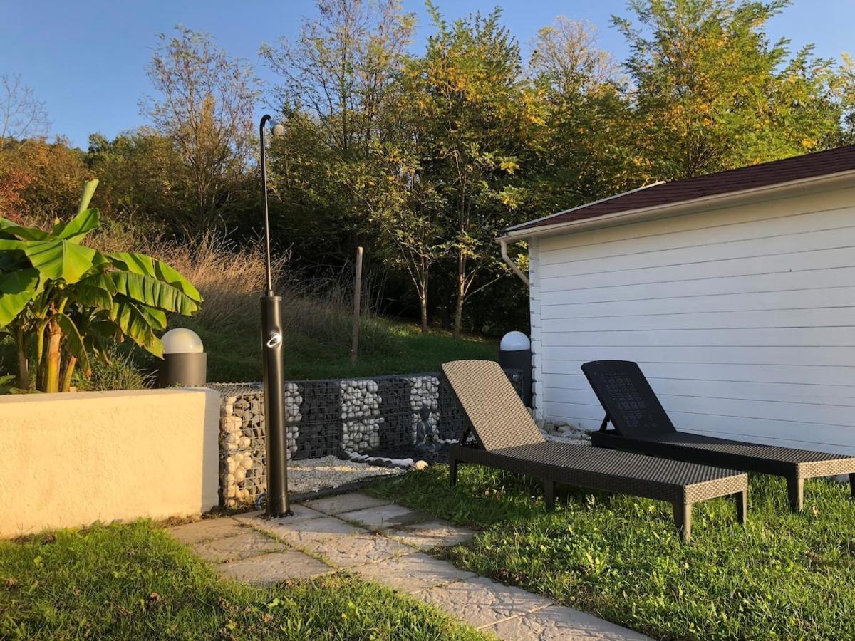 Maison De Vacances Avec Ses Petits Chalets Aouste-sur-Sye Buitenkant foto